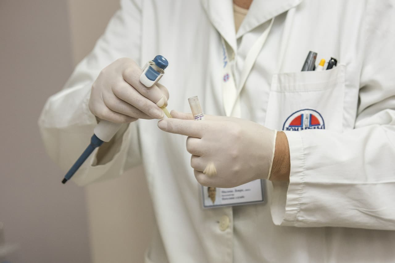 7 ресурсів, що допоможуть українським медикам вдосконалити знання англійської