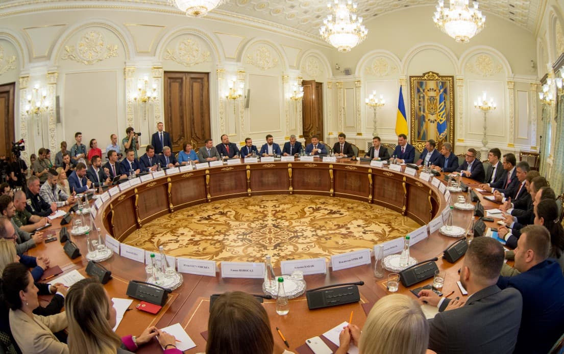 🇺🇦 Гончарук назвав головні цілі уряду: зростання економіки на 40%, фокус на екологію та подолання рейдерства