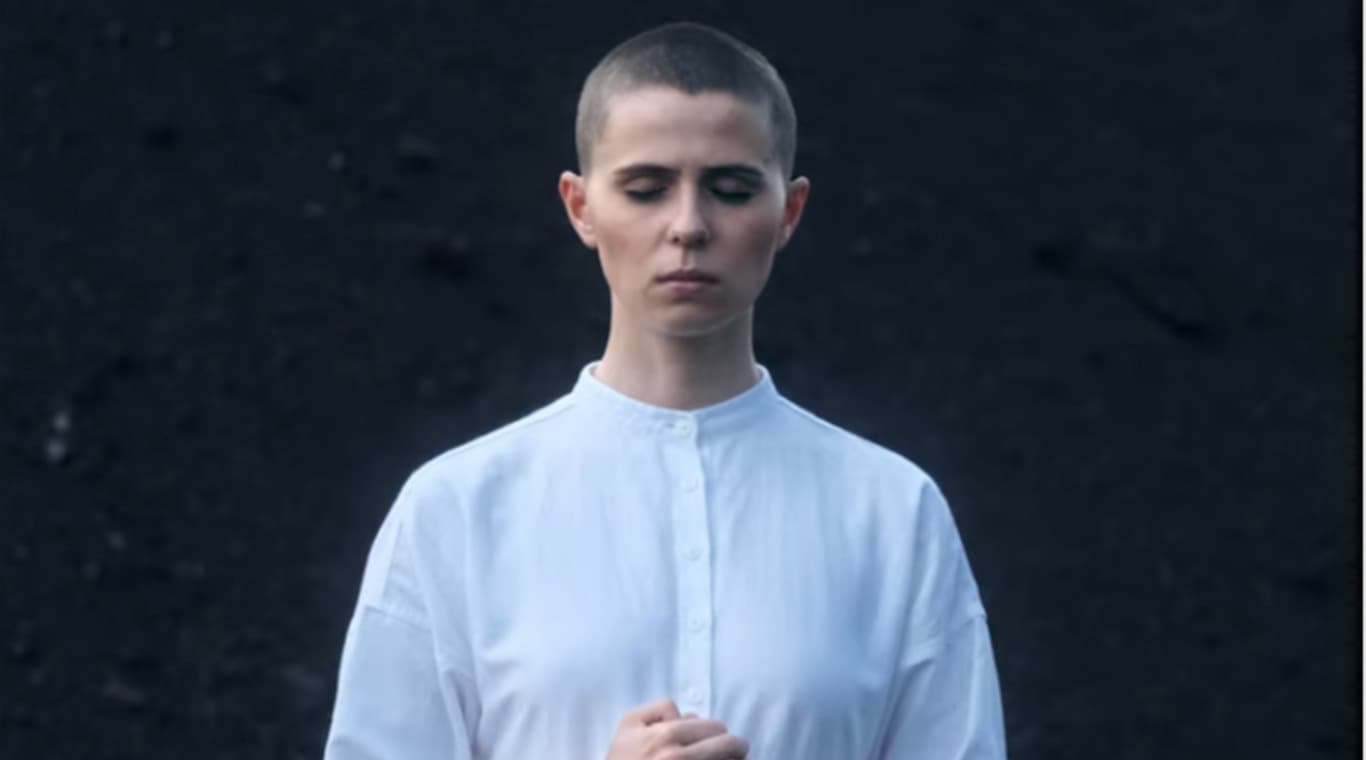 🎤 Стасік представила кліп на нову пісню «Колискова для ворога» – дивіться