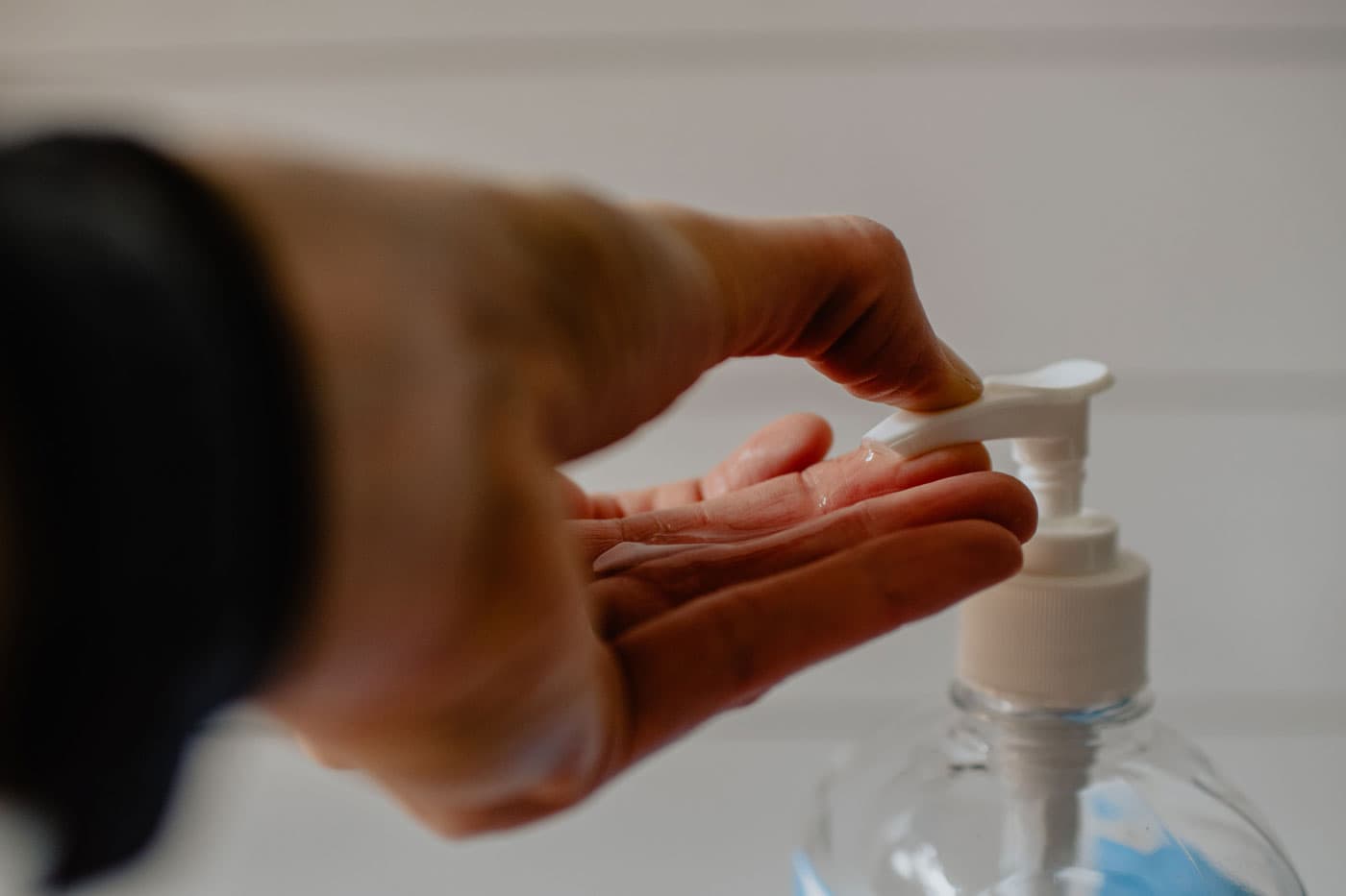 🧼 Гігієна телефону — як очистити смартфон від бруду та бактерій у період карантину