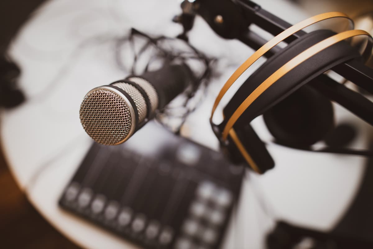 🎧 В Україні створили першу премію для подкастів — «Слушно»