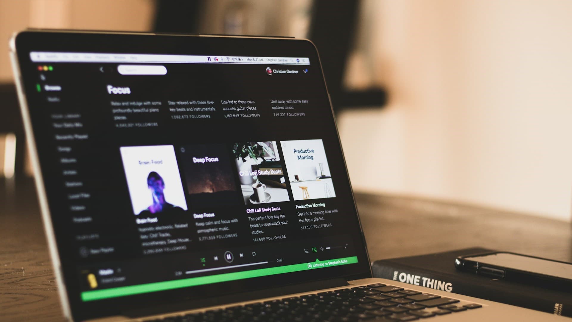 🎧 Де легально слухати музику в Україні: Spotify, Apple Music чи YouTube Music