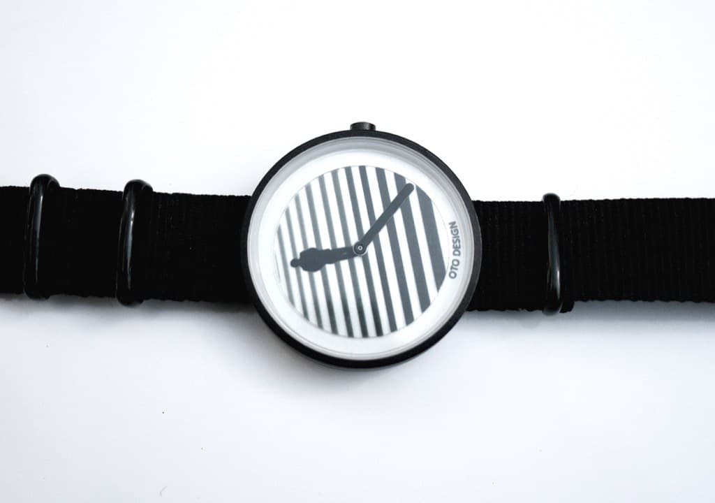Розробник українських годинників OTO watches зібрав на Kickstarter потрібну суму за 10 днів