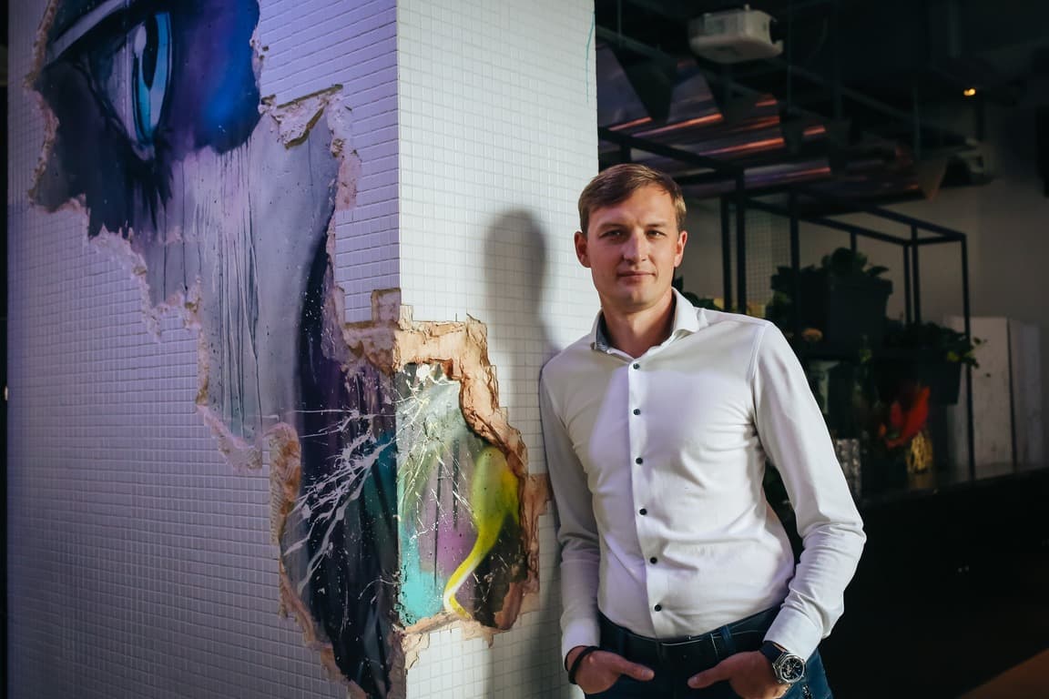 🎫 «Я хочу, щоб українці споживали світову культуру, а не радянську естраду», — Максим Плахтій, karabas.com