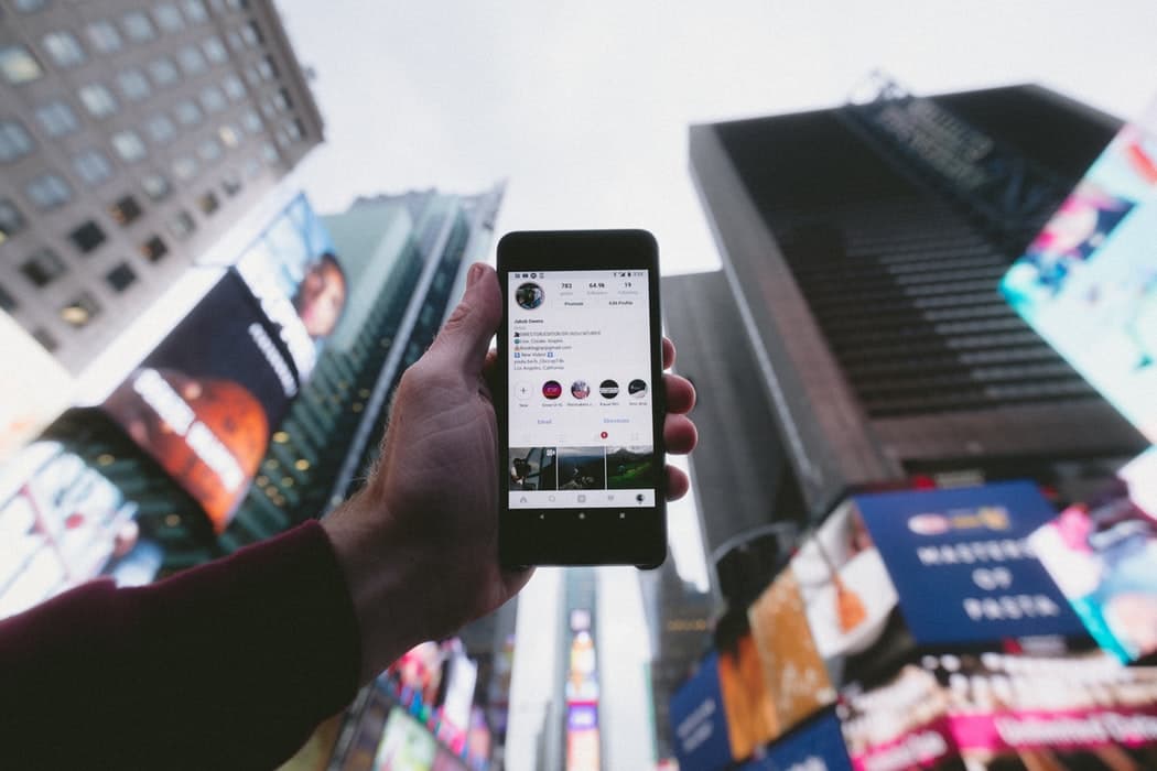 🥳 Instagram дозволив додавати музику в Stories в Україні