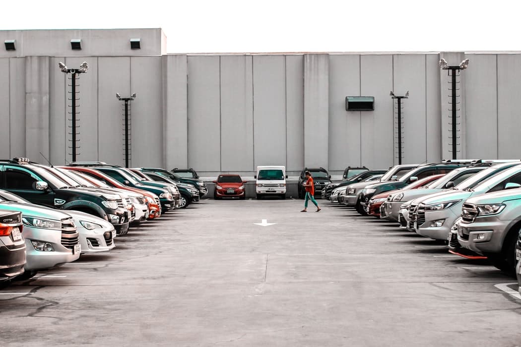 🚗 У Києві планують підвищити вартість паркування у центрі та обмежити його час