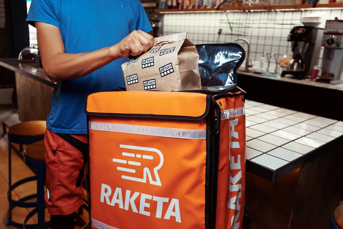 🤔 Банани, картопля і пиво Corona: що українці замовляють додому — дослідження від Raketa