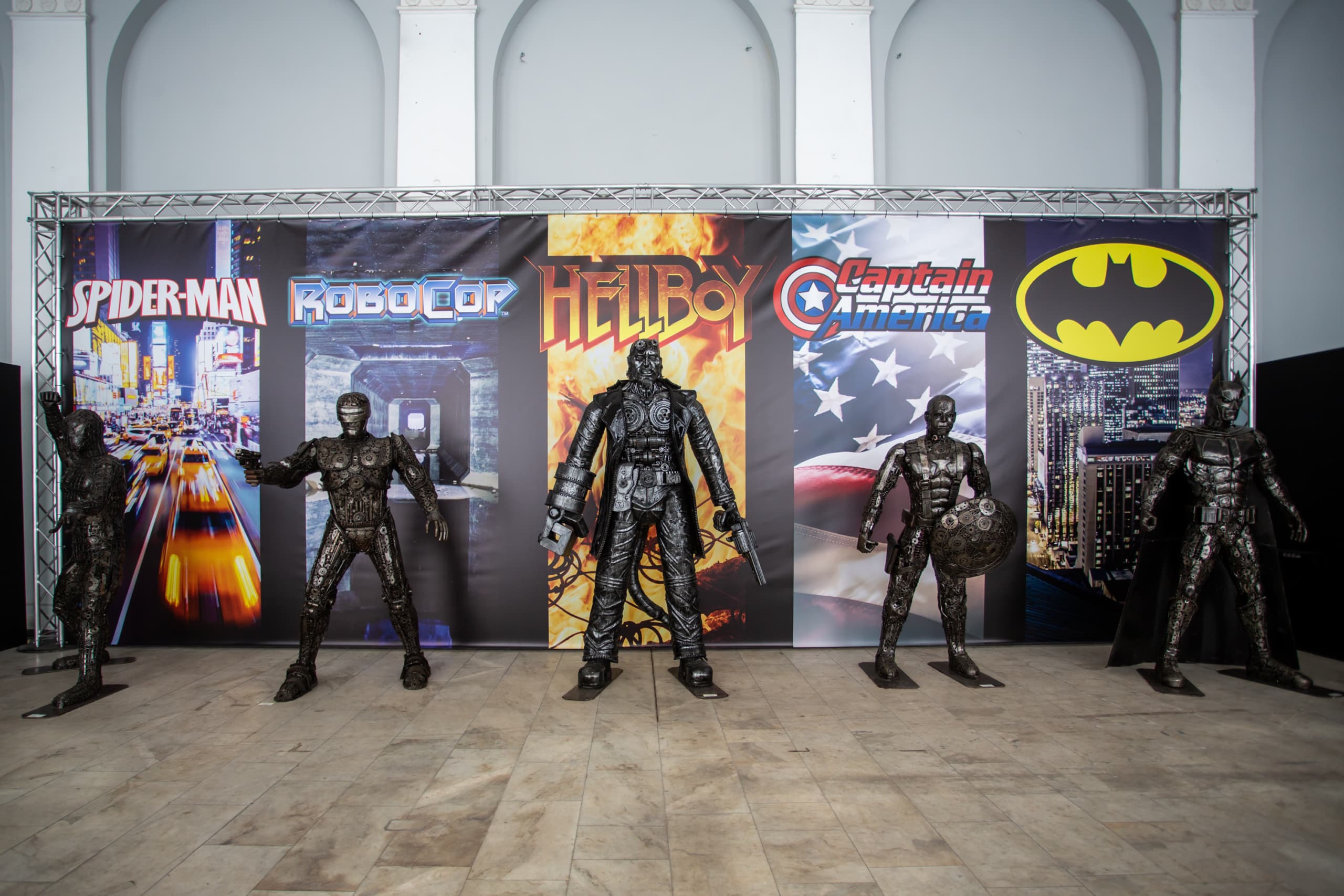 🎬 «Зоряні війни», «Гра престолів» та Marvel: яких персонажів можна зустріти на виставці «Галерея сталевих фігур»