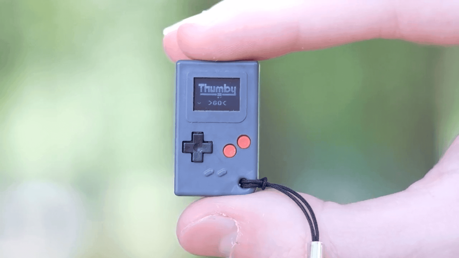 👾 На Kickstarter зібрали кошти на найменшу у світі ігрову консоль